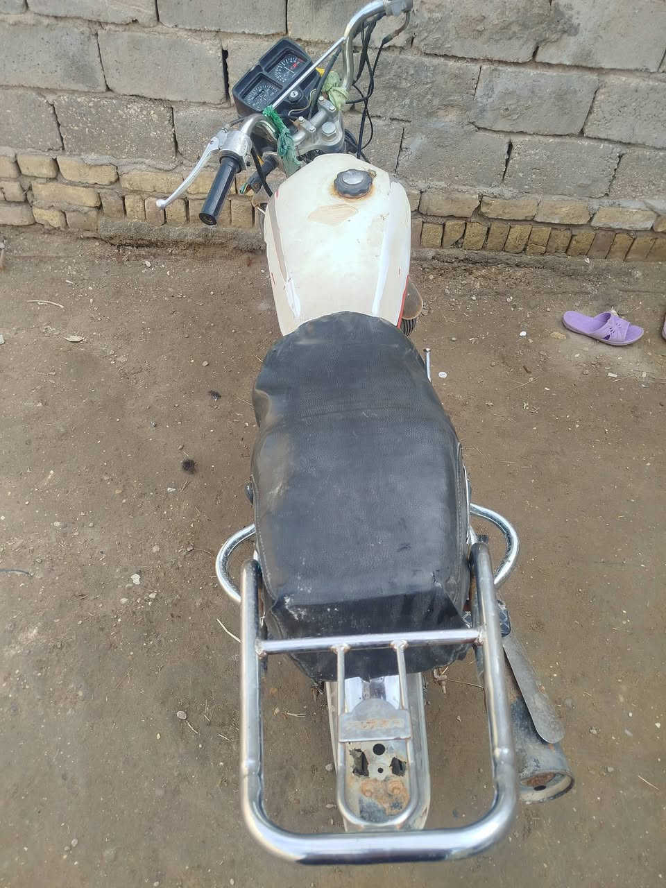 سلام عليكم دراجه تايكر موديل 2020 لبيع محرك دايون عضم بس محرك بي وشه قايله درجه هندر تشتغل 
مكان قاسم جربوعيه خاص او رقم ***********
سعر 200وبي مجال قليل
