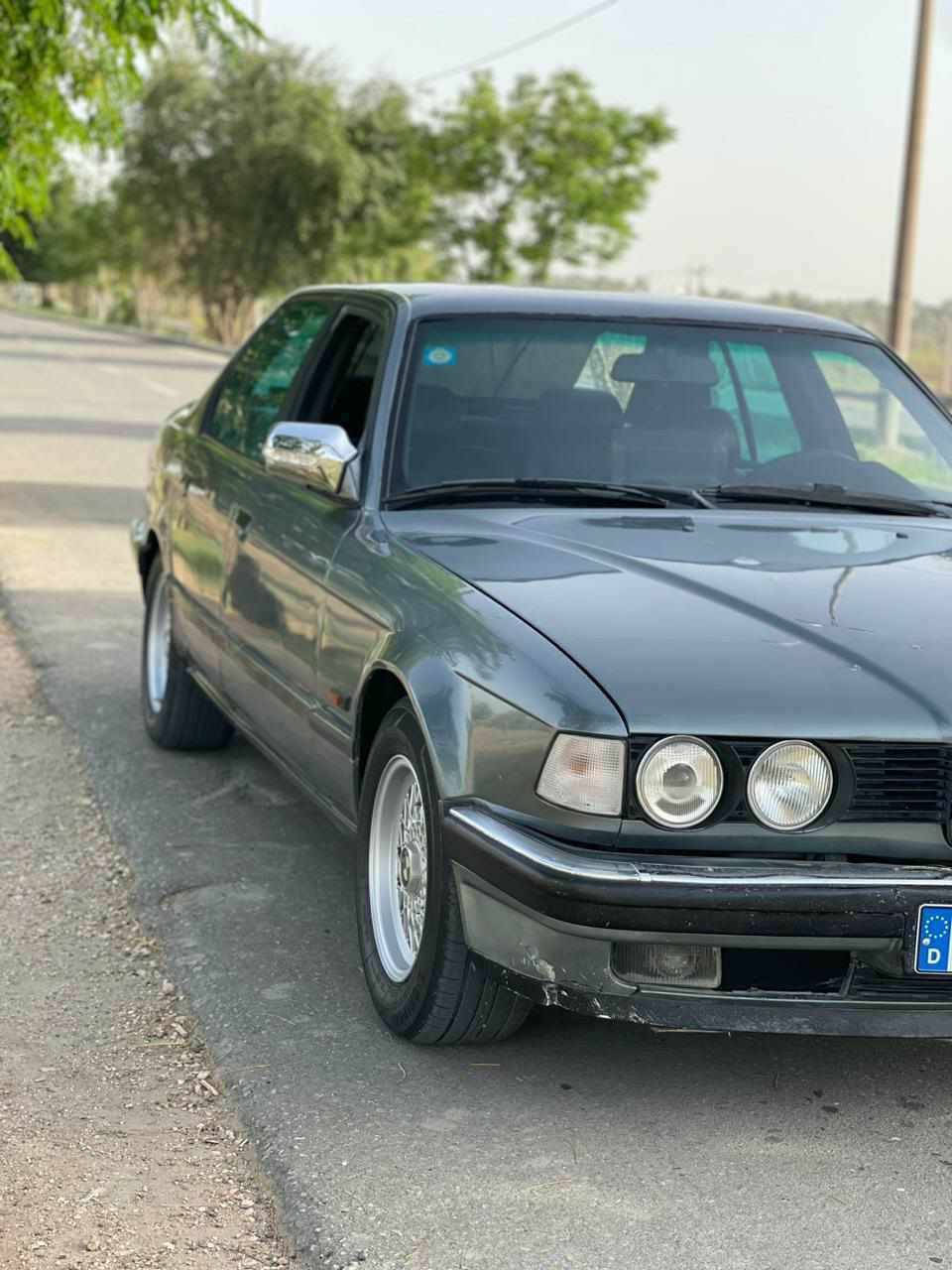 بي ام للبيع مكان السياره بابل حجم ٧٣٠ سياره جاهزه فقط دعامياته تعبانه جاهزه عل اخر سعره ٤٠ وبيه مجال هاتف *********** مكلفين بل نشر فقط اتصال
