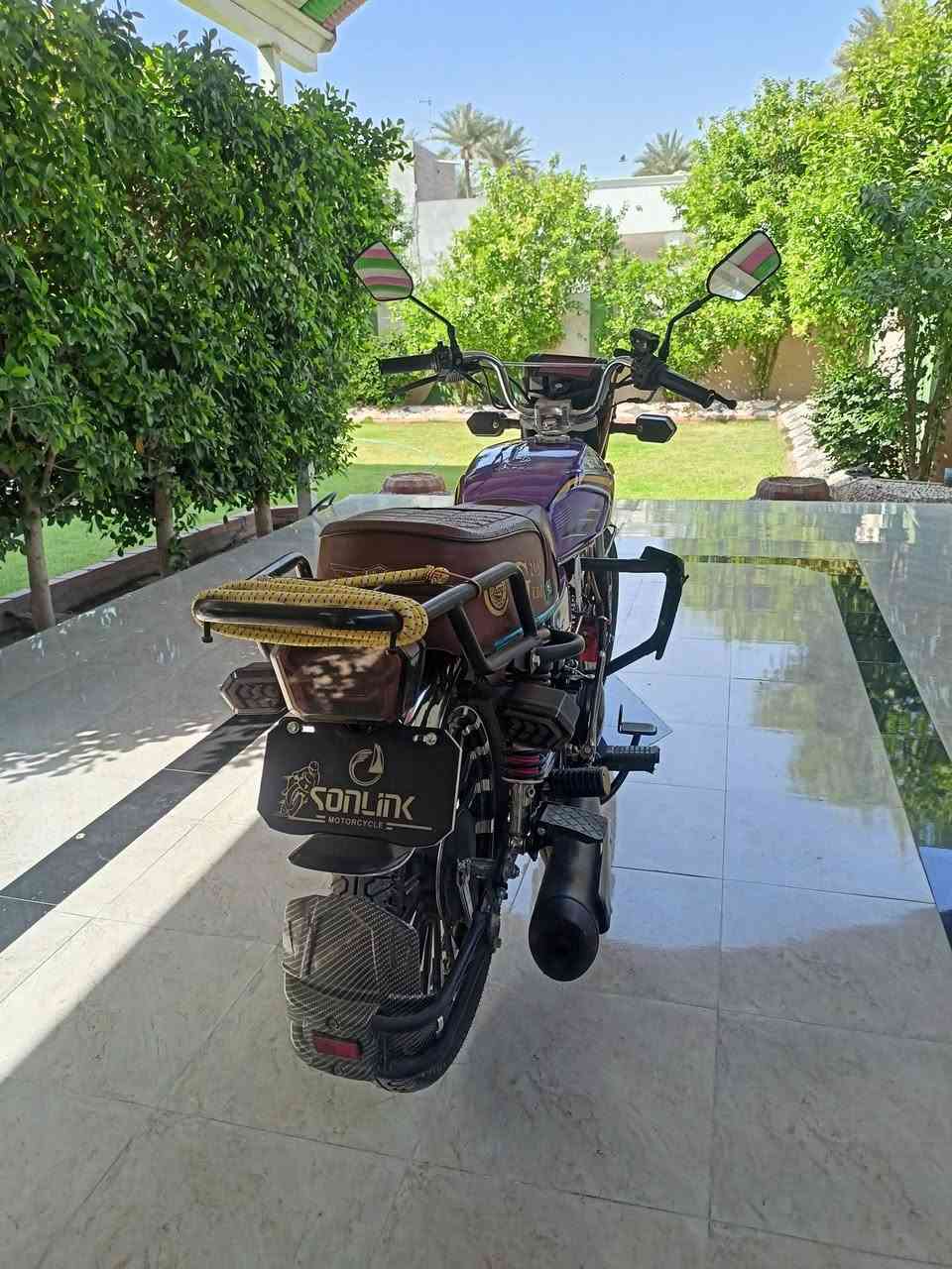 يالله موطور للبيع سونك موديل 2024بي اوراق،منفيس،فقط  بعده  زيرو   محرك 200 بي بصمات 2السعر 825وبي مجال بسيط   العنوان الرمادي رقم الهاتف***********
