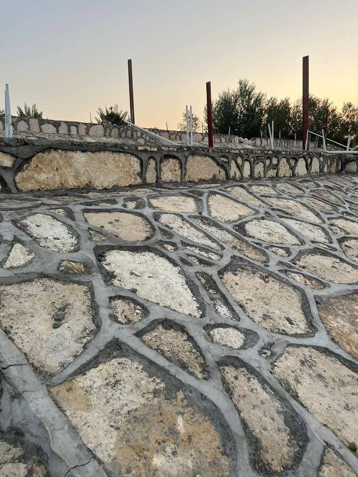 ️ تنفيذ أعمال الإكساء بالحجر الطبيعي بأعلى درجات الدقة والإتقان.
نقدم حلولاً متكاملة لأعمال تكسية الواجهات، الجدران الساندة، الممرات والحدائق باستخدام أجود أنواع الحجر الطبيعي، مع الاهتمام بأدق التفاصيل للحصول على مظهر جمالي وعمر افتراضي طويل.

📍 تنفيذ في بغداد وجميع المحافظات
📞 للاستفسار والحجز عبر الرسائل أو الاتصال.***********

#مقاولات #حجر_طبيعي #واجهات_حجر #ديكورات_خارجية #بغداد #بناء_وتشييد #تشطيبا
