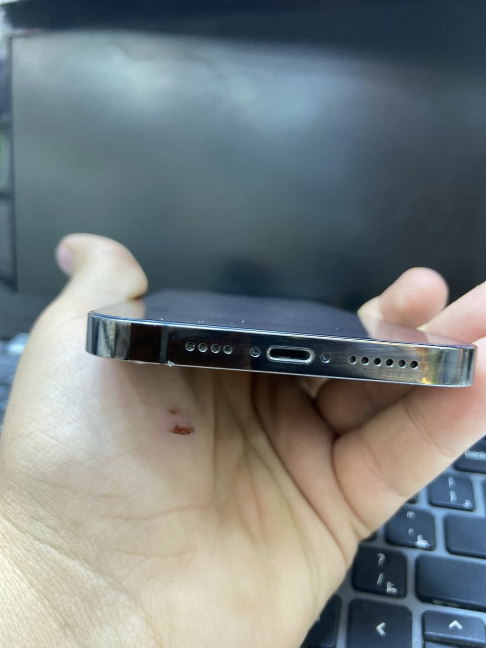 للبيع ايفون 13 برو ماكس ذاكره 256 
مبدل بطاريه وكاله فقط 
البطاريه 🔋100 نضيف كلش 
كله شغال نت خط اتصال مالي اي خلل 
مكاني ناصريه مركز 
السعر 650 الف


**إذا كنت صاحب هذا الإعلان وتريد حذفه لأي سبب، رجاءا أرسل رسالة إلى الدعم الفني**