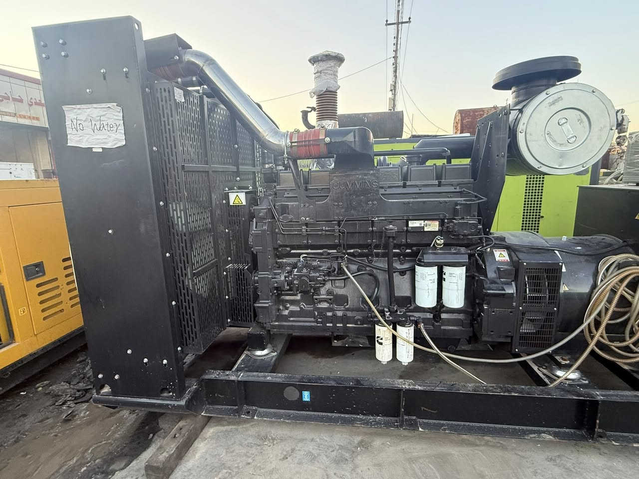 السلام عليكم 
كمنز KT19 كولو هواء 6 وربع موديل حديث 
‏750kva راس توليد ستافورد الاصلي 
ساعات العمل زيرو 
نظام اوتو حمايه فول اوتماتيك
وضع بلاد شركة  
أربيل صناعه جنوبيه 
نظام اوتو حمايه فول اوتماتيك
وضع بلاد شركة  
🚚يوجد توصيل الى جميع المحافظات وبضمان🚚
🚚كياندن هةية بو هةموو شاركان بةكرينتى🚚
 للاستفسار:
 ابو علي 
***********
***********
***********
