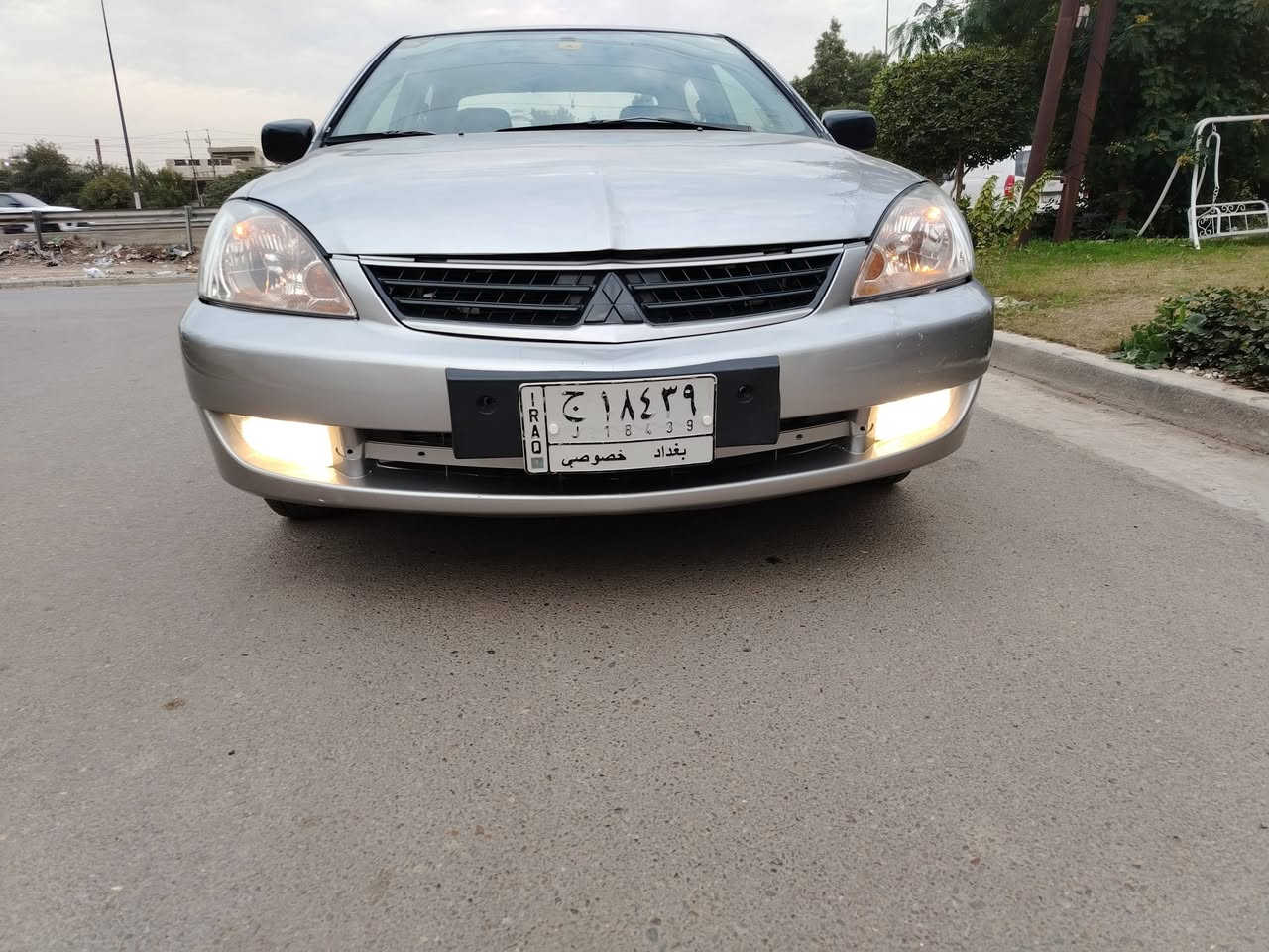 السلام عليكم لانسر موديل 2007 محرك 1500 اوتوماتيك تبريد تدفئة سنترلك تخم باتري جديد تبريد
 تدفئة تحكم مري شاشه تخم سماعات سوني سياره صبغ
 عام جماليه وعندي اكثر من فيديو مصورها ع بلاد وصور
 تحكم سعر 74 وبيها مجال للاستفسار على رقم *********** مكان حي الخضراء
