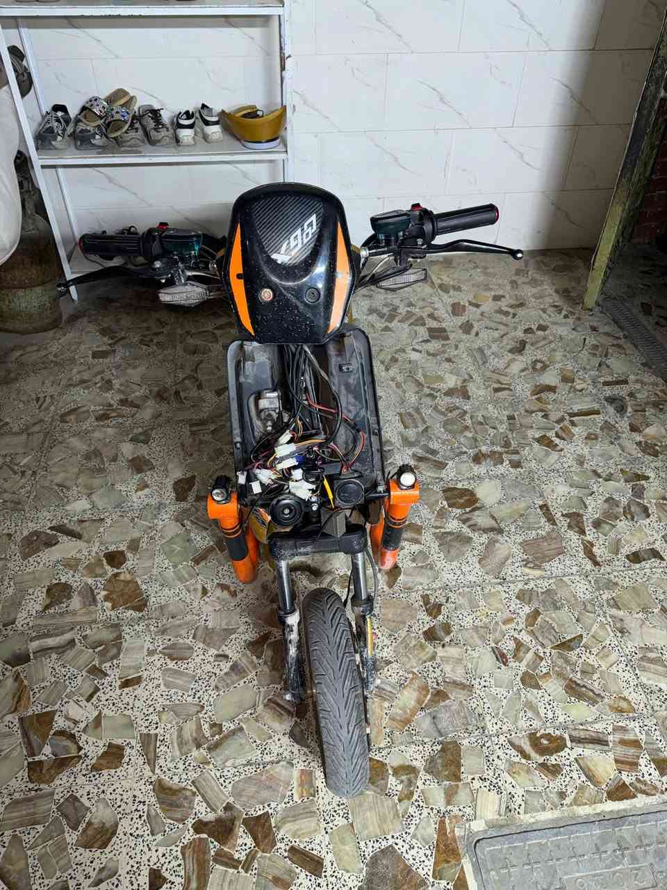 سلام عليكم دراجه شحن للبيع كلشي ما بيهاا شغاله كامله الشراي يخابر***********
