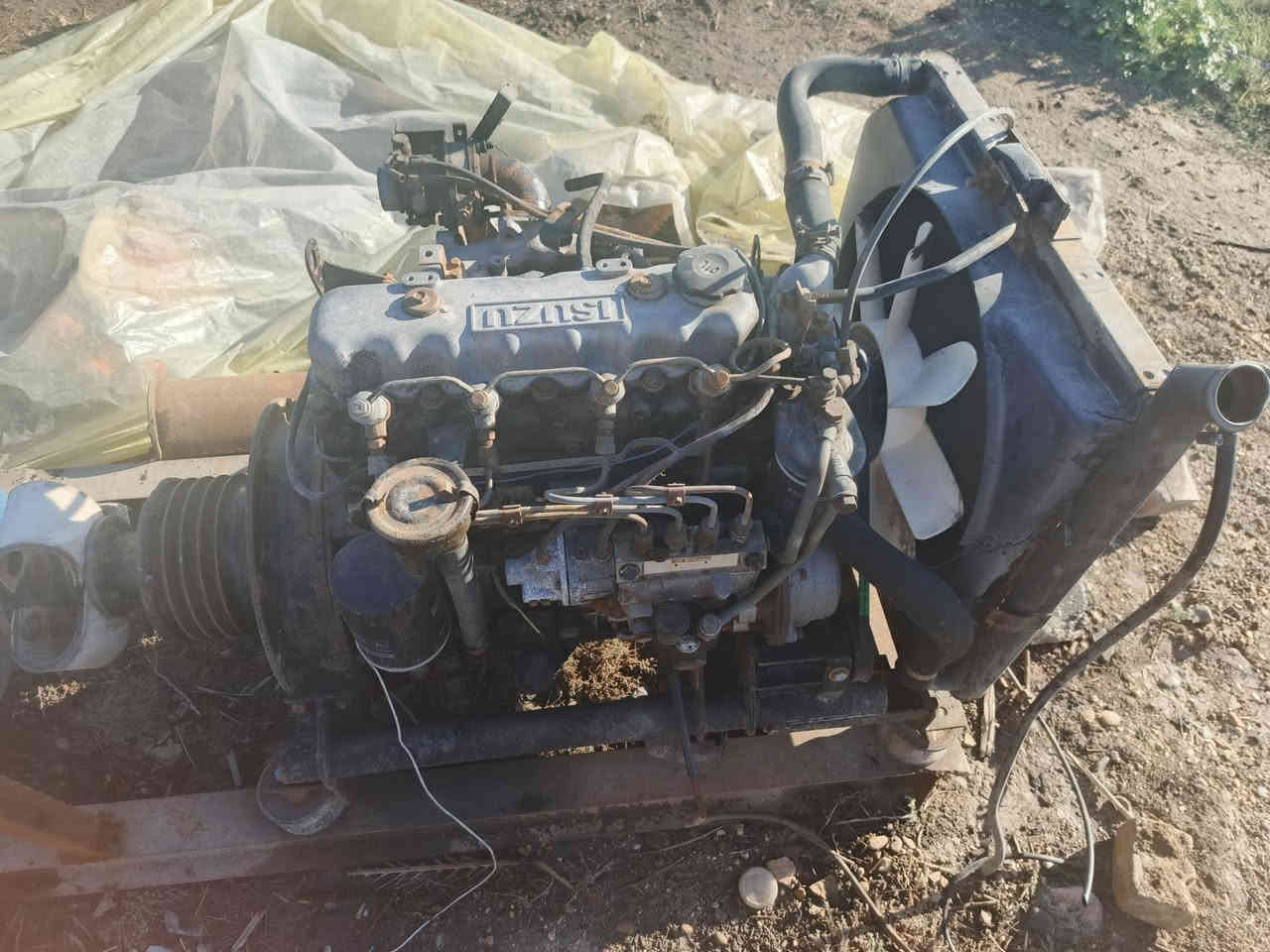 محرك ازوزه أربعه بستم البيع *********** السعر ٨ ورقات مكان المسيب طريق أبو الجاسم
