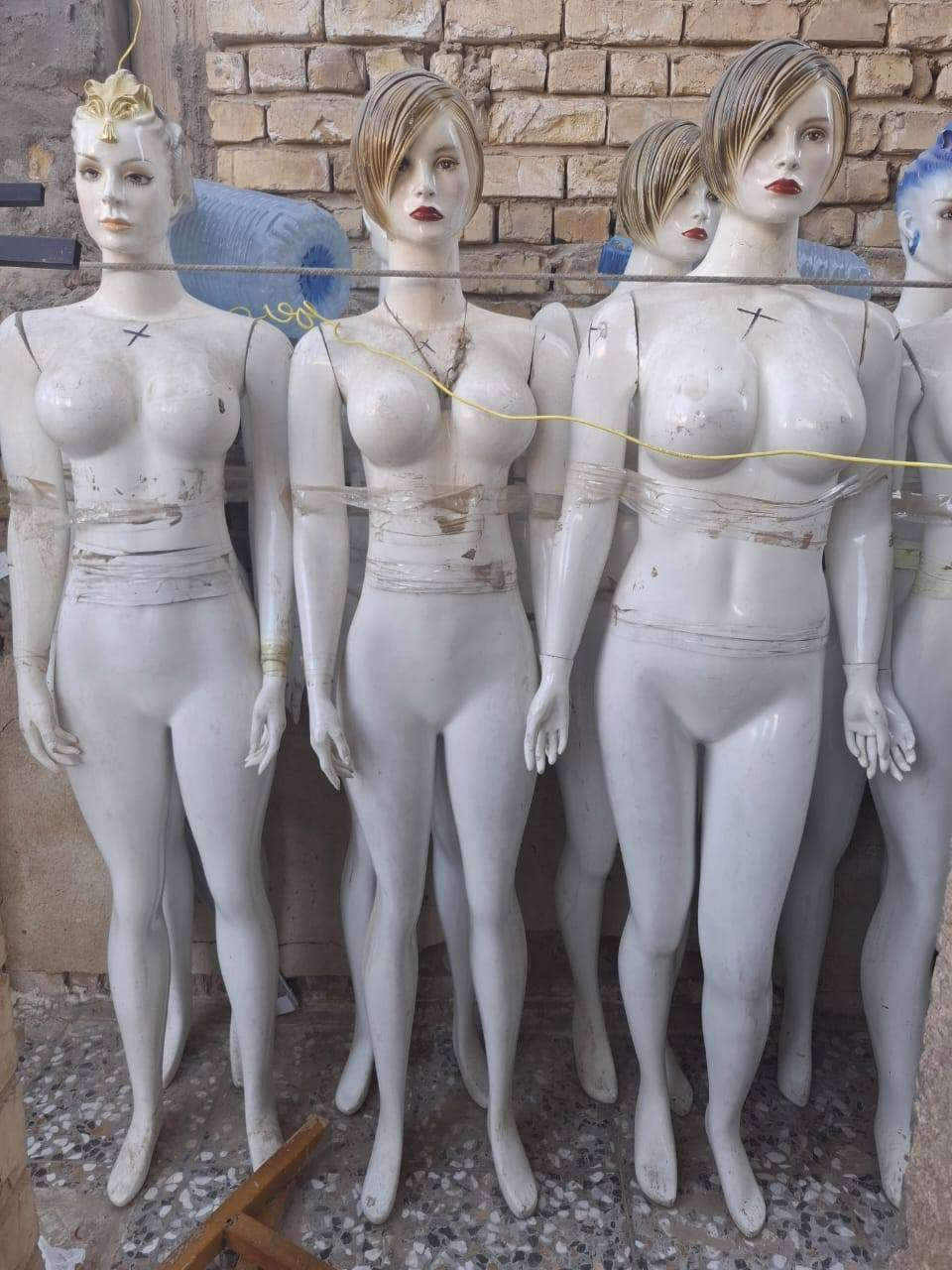 السلام عليكم مليكانات نضافه 90 بلميه
ابيع شلع لوحده ع 50 عنوان بغداد ابو غريب اي نقص مابيهن كلهن نضيفات مابيهن اي كسر او نقص شراي يتصل *********** واتساب
