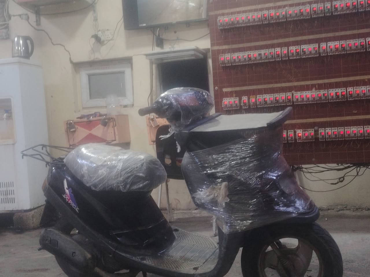 السلام عليكم مطور بزون ل بيع السعر 100 و بي مجل رقم الهاتف ***********
