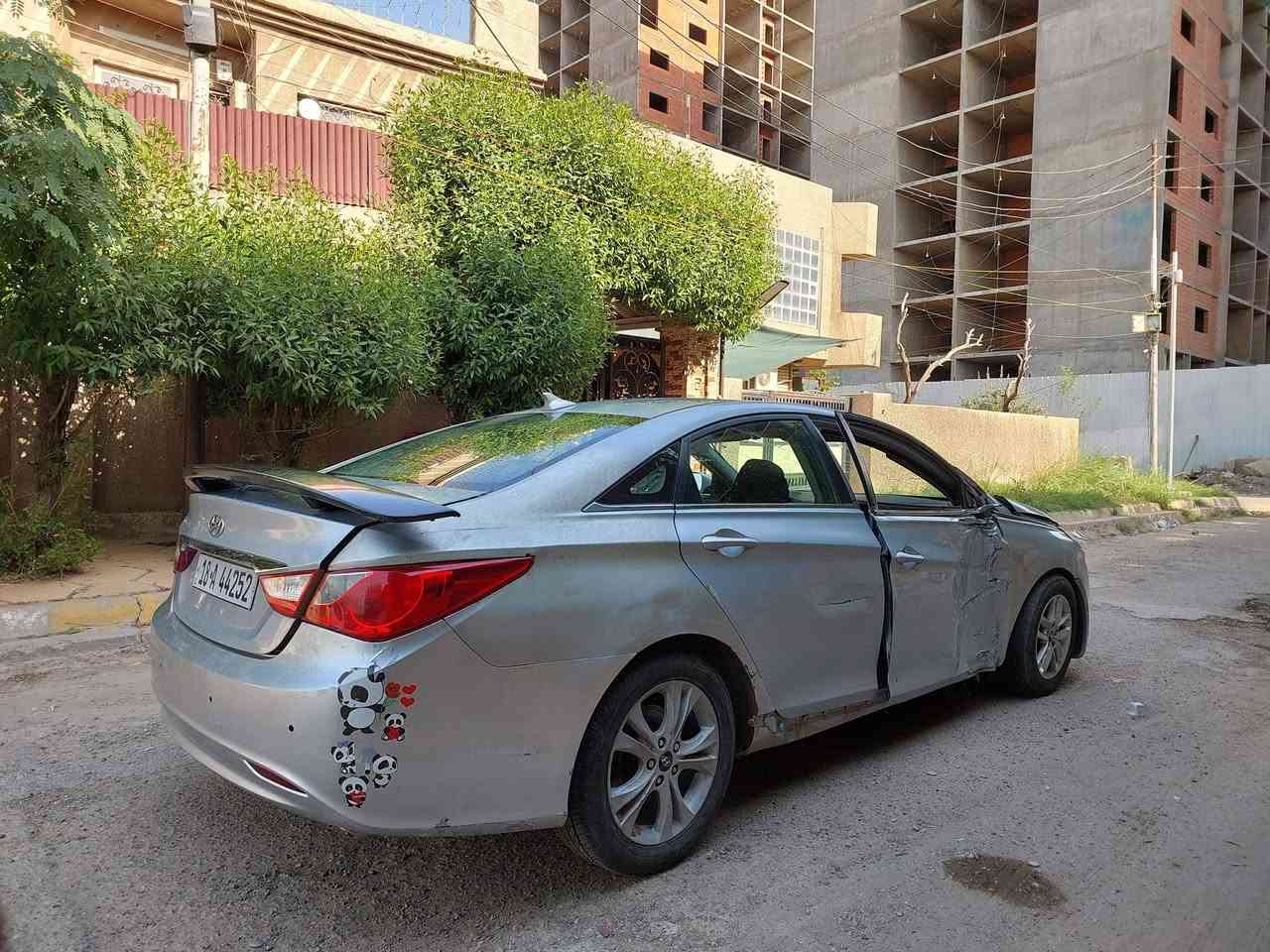 سوناتا للبيع موديل 11 رقم بابل دولي الانكليزي سياره شغاله وتمشي ابيع ع حادثه السعر 67 الاستفسار ع *********** مكان بغداد

