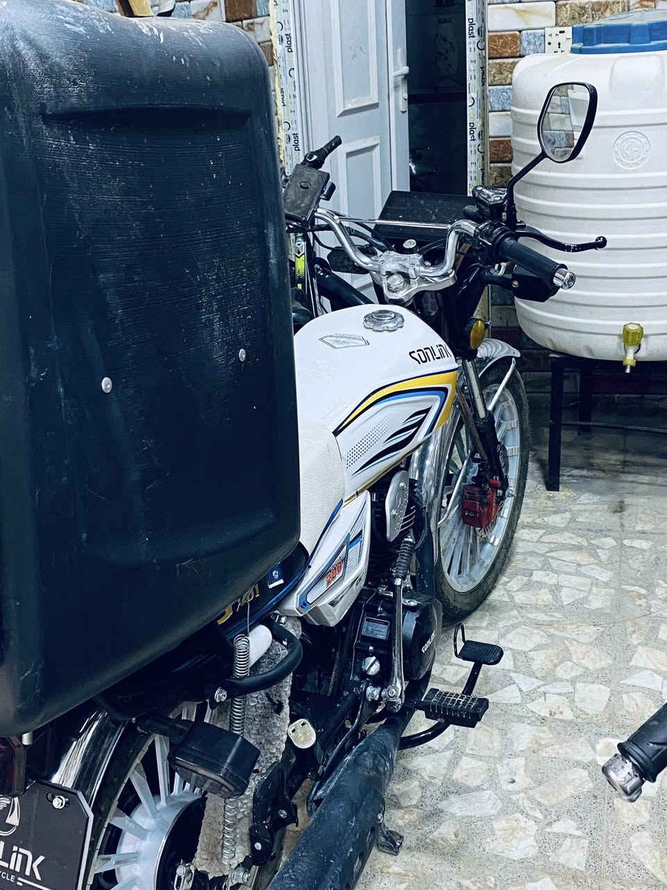 دراجه للبيع اخت جديده عنوان بلديات تقاطع الكهرباء  ***********
