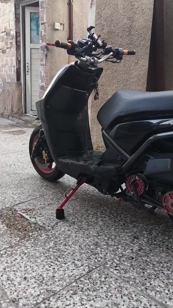 السلام عليكم للبيع دراجه سكنس جبلي
دراجه حلوه وخير من الله مكينه صار لي اسبوعين من جفته
مكينه خرسه وخير من الله نص نكره تشتغل كهربائيات كامله 
تخم تاير جديد دراجه مناقصه ايشي مال جناي السعر750 ولا احد يكول لي هواي دراجه مصروف عليها تعبان عليها مكاني بغداد بلديات
***********
