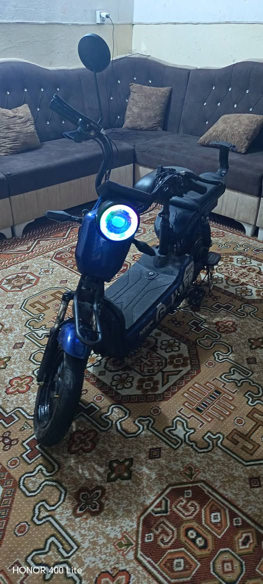 سلام عليكم عندي دراجة كلها شغاله  شحن للبيع عنوان مدينة الصدر قطاع صفر شارع صيانه سعر200وبيها مج الشراي 
774 067 7349


**إذا كنت صاحب هذا الإعلان وتريد حذفه لأي سبب، رجاءا أرسل رسالة إلى الدعم الفني**