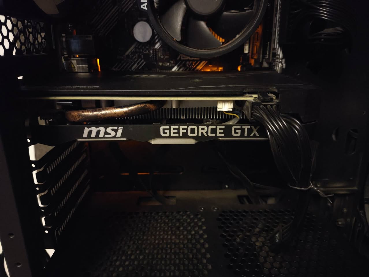 السلام عليكم كرت شاشة 1660ti نسختmsi نضيف الاداء واضح بلصورة مناسب العاب على دقت 1080 السعر175 ما عندي توصيل  بس بغداد


**إذا كنت صاحب هذا الإعلان وتريد حذفه لأي سبب، رجاءا أرسل رسالة إلى الدعم الفني**