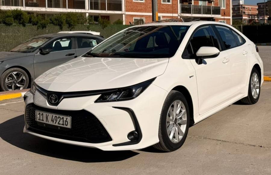 تويوتا كورولا موديل هايبرد 2025 ( خليجي )  HEV
بيها طخة صغيرة يم يدة الباب والباقي كفالة عامة 
سيارة نضيفه جدا ماشية 14 الف 

💎 ســعــر ✅ ::  الــرد تلقائي 📮

الطخة موضحة بالصورة 
مكان السيارة بغداد الحرية الدولعي 
رقم السيارة بغداد الدولي جديد

رقم صاحب سيارة ::::::- ***********
