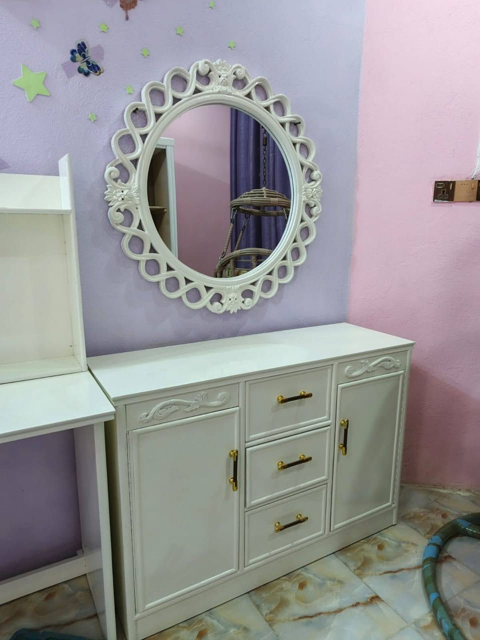 اللهم صل على محمد وال محمد 🌹🌹 تم انجاز غرفه أطفال متكونه من
كنتور سلايت نجاره عراقيه  😊
 ميز تواليت☺️
ميز قراءة 😚
جربايه  نفر واحد 😚👇👇
الكنتور الوجه mdf الداخل صاج ٤ ملم
الظهر جرجوبه
الارضيه والسقف بلوك صاج
اللون اوف وايت 
حسب الطلب 👇👇
االاستفسار الاتصال📞📞*********** ***********  وت ساب💯💯
العنوان ابي غرق / حي الحسين شارع البانزين خانه قرب محطة الكهرباء  🌹
