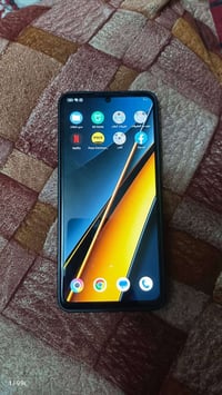 للبيع  poco x6 pro 5G بوبجي 120 فريم ملحقات كامله مستخدم قليل السعر 35...