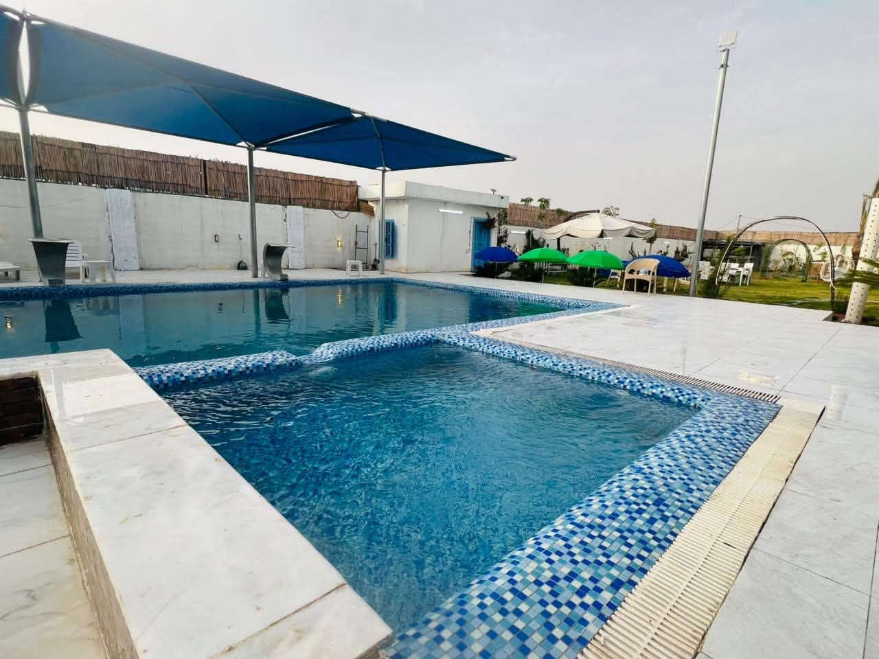 منتجع سانتوريني
📍 صلاح الدين قضاء بلد
نقدم لكم إقامة فاخرة في منتجع مثالي 
متكامل بجميع وسائل الراحة والترفية 
بليارد سوبر ماستر
منضدة 
بلي
العاب اطفال
مسبح كبير 
مسبح اطفال
للتواصل والحجز الاتصال على *********** يتوفر واتساب
المزرعه معتمده في تطبيق اوفرلك وتطبيق اجرلي
