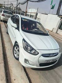 اكسنت موديل2013 محرك 1600 كبل مداور بـ90 ورقة وبيها مجال 07803833007