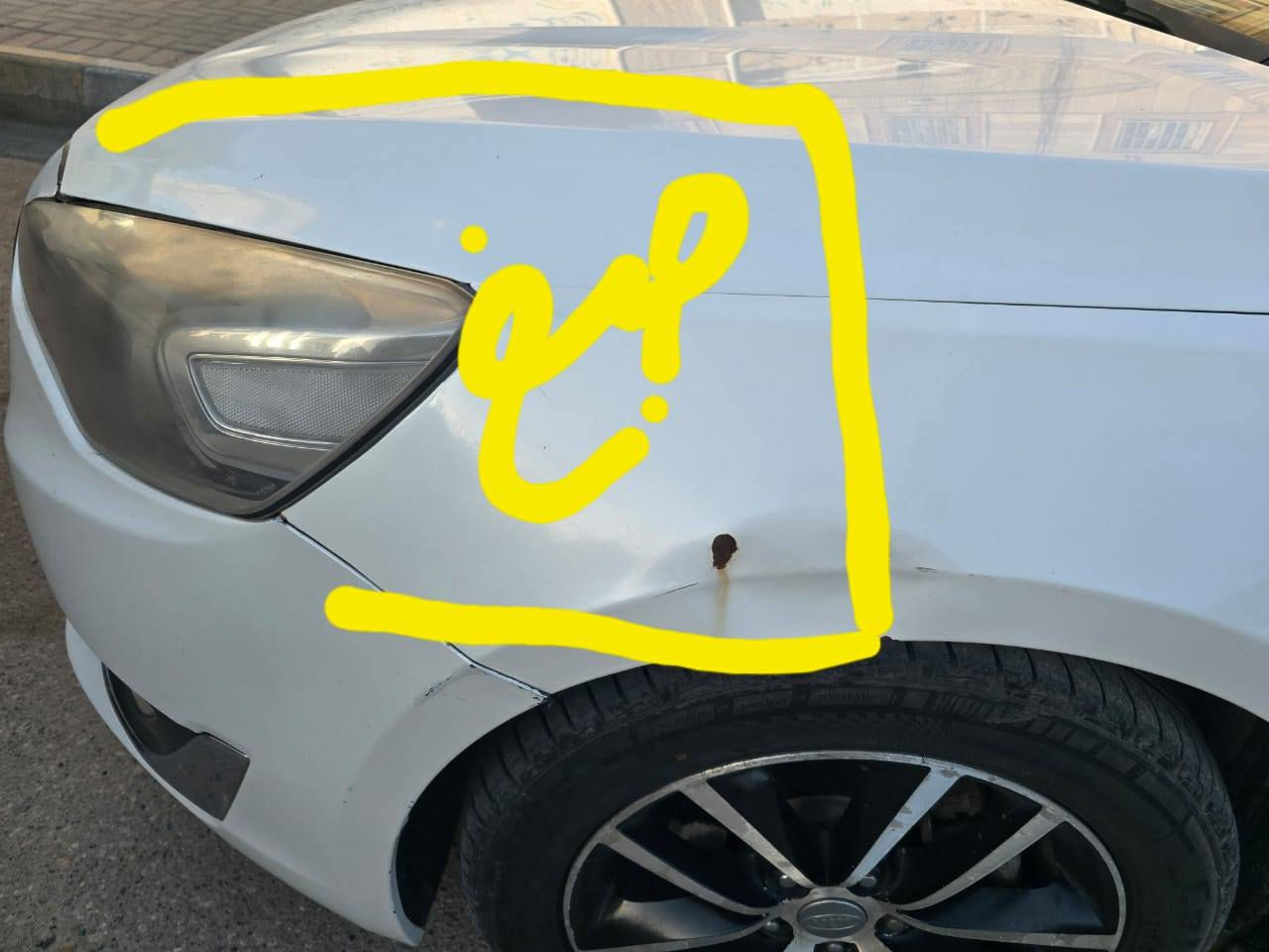 كيا كادنزا موديل 2014 خليجي 6سلندر
1/1 أبيض أربيل سنويه ساقطه إني اتكفل بمصاريف التحويل السياره بيها طخه بالجاملغ الأمامي الايسر من جهة السايق وراح اوضحها بالصوره السياره سعرها 130$ السياره فقط تحويل


**إذا كنت صاحب هذا الإعلان وتريد حذفه لأي سبب، رجاءا أرسل رسالة إلى الدعم الفني**