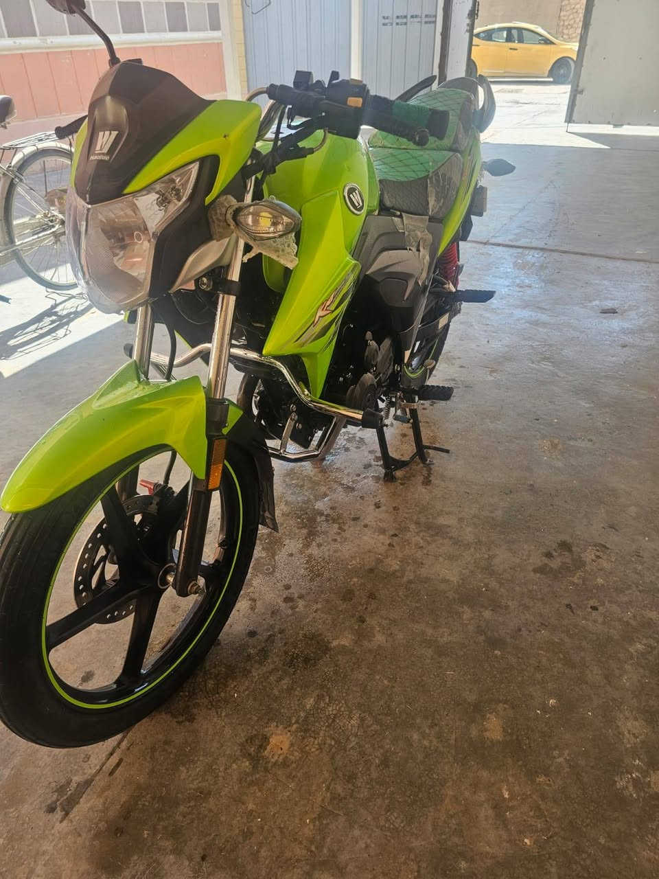 سلام عليكم دراجه نوع هاوجي موديل ٢٠٢٠ مشدود ب ٢١ مسجل كامل سنويه ورقم تحويل ثاني يوم شراي يتصل برقم *********** الرمادي الصوفيه
