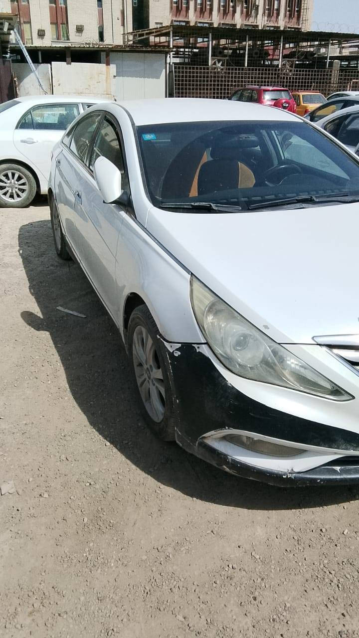 سوناتا ٢٠١١ خليجي 
تحكم استيرن مانع انزلاق 
بدون صيغ  بدون بارد  مكفوله 
مكاني زيونه 
السعر دفتر قفل
***********
الشراب يتصل اني مكلف بنشر
