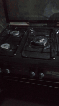 متاح طباخ نضيف ***********السعر ٢٠٠قفل
