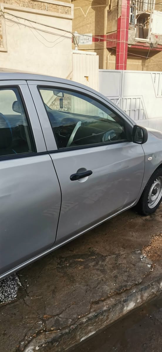 سلام عليكم نيسان صني 2016 ماشيه 78 الف كيلو متر حقيقي رقم بغداد بدون صبغ ولا معجون ولا تبديل سياره بلاديه تبريد تدفئه كير محرك كله مكفول ومملعوب بي ابد صدر جديد قبل سبوع مسوي سياره مناقصه اي شي بيه بارد فقط شبر يم السبير وبارد بلباب بدون اي صبغ او تكحيل شخط فقط بلجاملغ الخلفي وعافيه ممكحله عنوان السياره بغداد حي الاعلام تقاطع درويش
سعر 100 شده وبيه مجال ان شاءالله
***********
