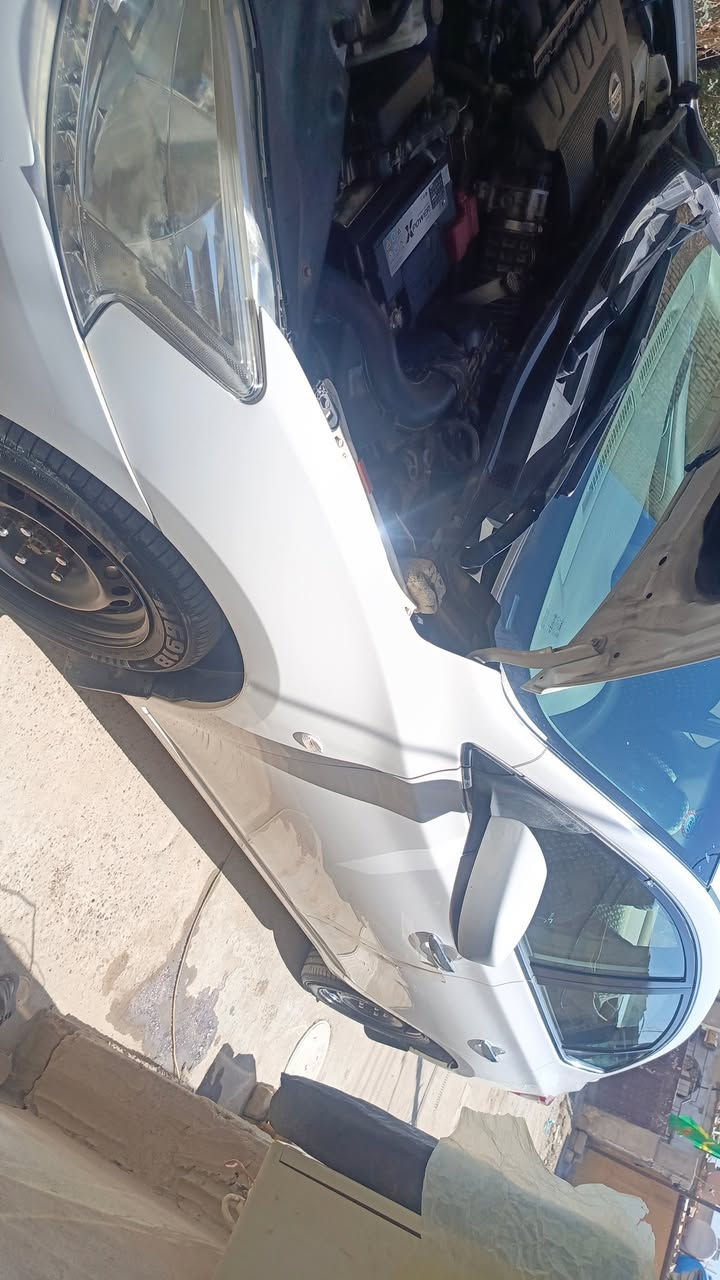 سيارة سنترة 2019 مكفولة مكينة 1800 كير مكفول تخم تاير تبريد صدر جديد امامي خلفي كامرة وشاشة شغالة كفالة من الصبغ ما عدا الدعامية   ***********
