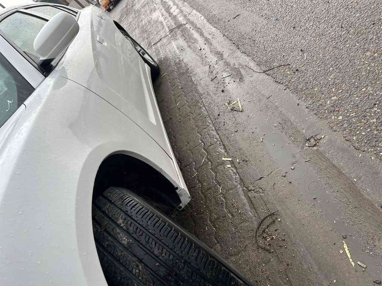 ‏تشارجر 2014 كندية سيارة جديدة ماشية 160 بصره باسم السعر 165 العنوان البصرة رقم الهاتف ***********
