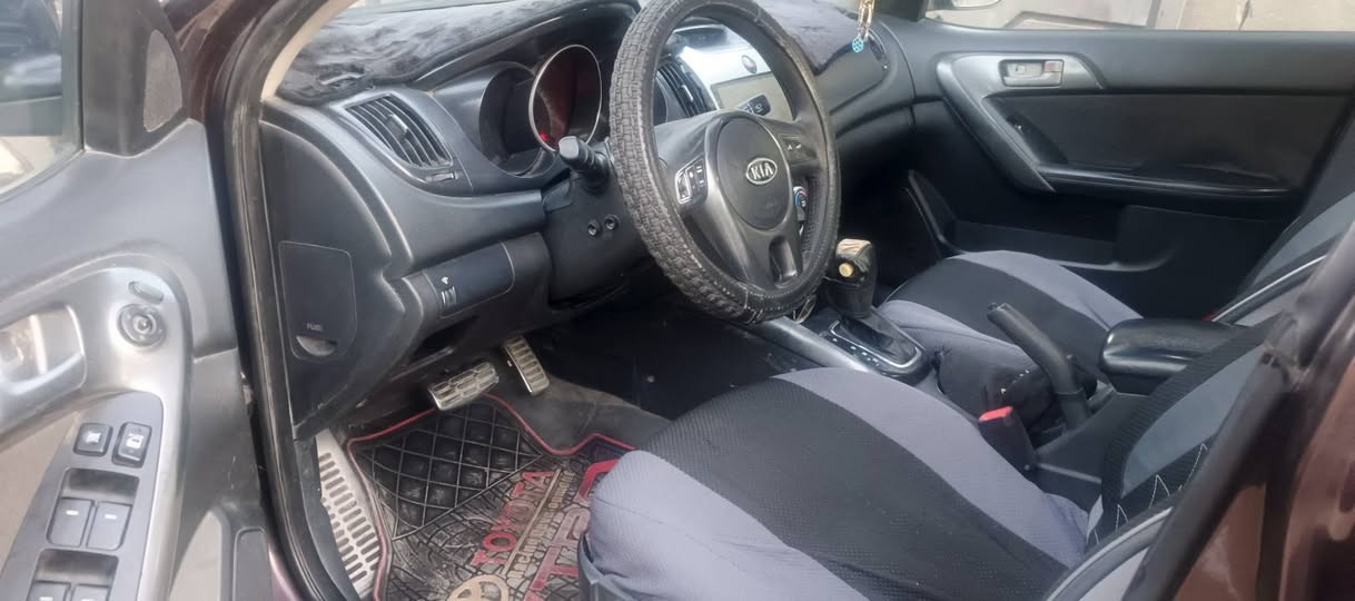 السلام عليكم
سيراتو ٢٠١١ 
فتحة بصمه مري شفط ٤ دسكات
محرك كير دواخل تبريد تدفئه شرط
رقم اربيل 
العنوان بغداد
ترهم نقم قسط مراوس
أي استفسار اتصل 🗣📲📞
*********** بي واتساب
