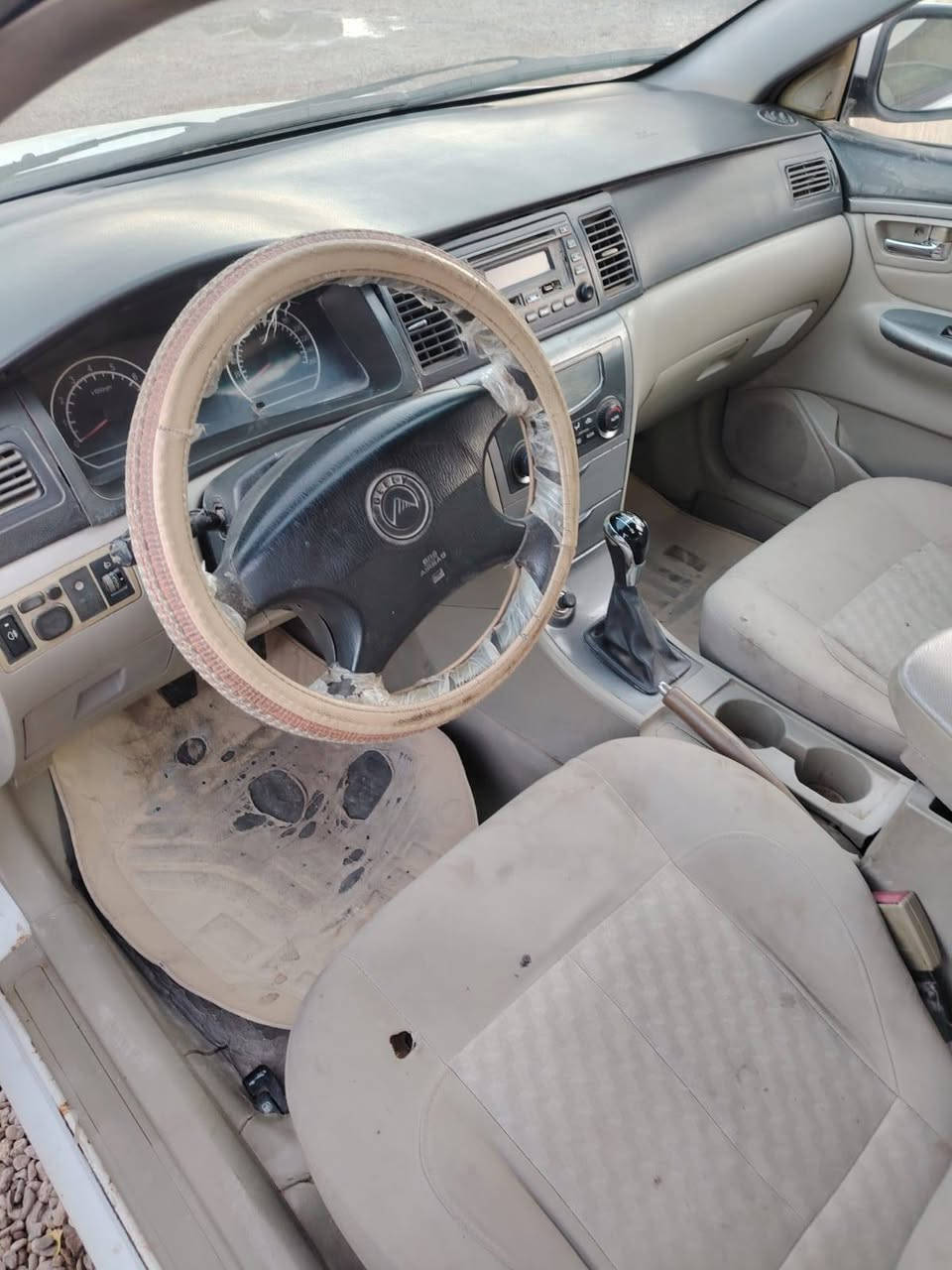 سيارة موبل ٢٠١٢ دولي باسمي
مكينة وكير على فحص بيها قطعه وحدة صبغ +هلالات مصبوغات السعر 45 قفل 
رقم 
***********
