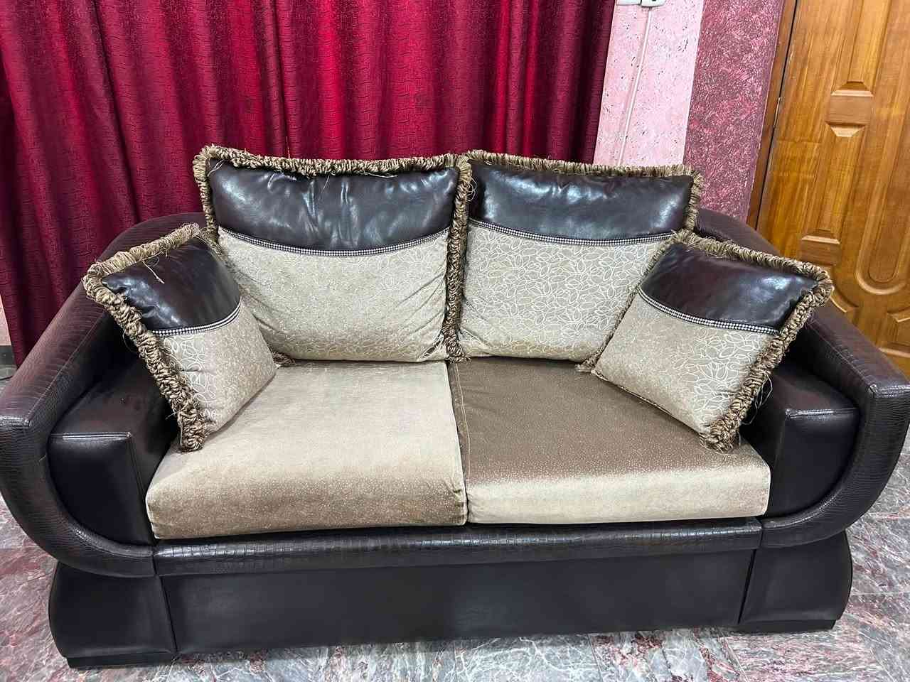 عندي تخم قنفات للبيع 10مقاعد
سعر ١٠٠ قفل 
المكان البنوك 
للاستفسار اكثر 

+964 771 089 3149


**إذا كنت صاحب هذا الإعلان وتريد حذفه لأي سبب، رجاءا أرسل رسالة إلى الدعم الفني**