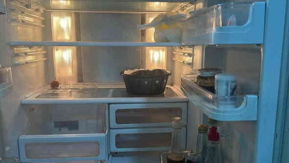 300 وبيهة مجال 

0783 814 9899
