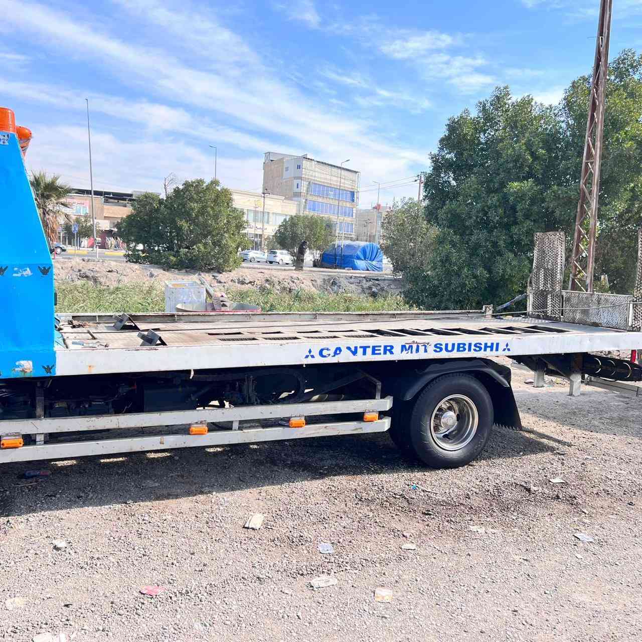 سلام عليكم كنتر بزون سطحه للبيع رقم هاتف ***********مكان لسياره بصره انه مكلف بل نشر
