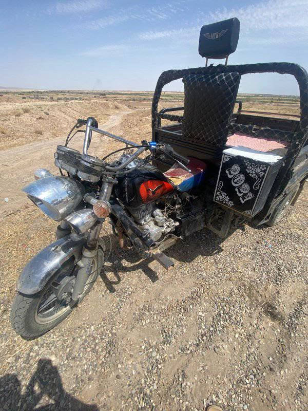 سلام عليكم  ستوته للبيع  محرك فتوح مره وحده  200 دبلات فحل  جدد   مقفوله من كلشي ركبه مابيها شي ***********
