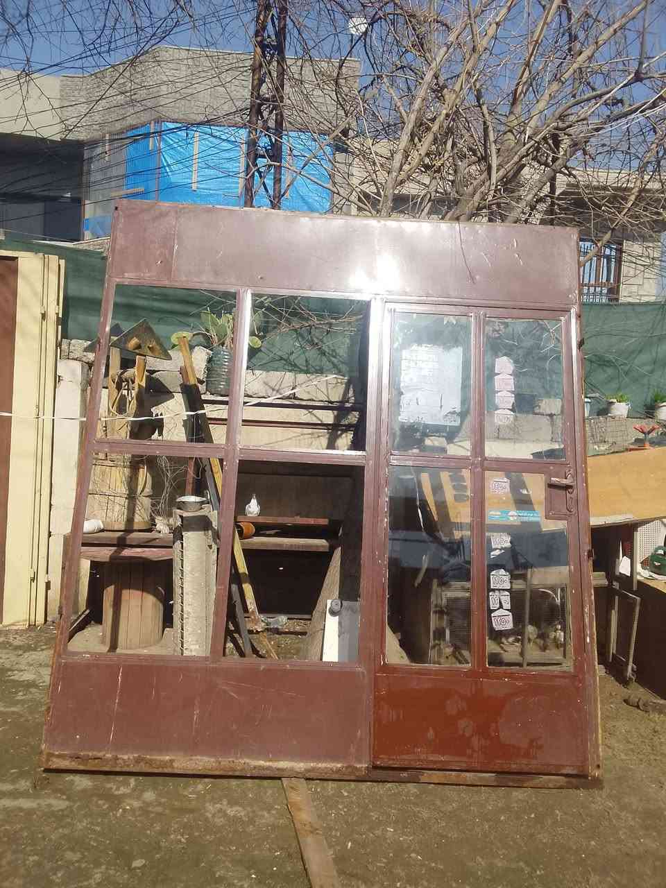 للبيع جام خانه حديد ثقيل القياسات بل صوره السعر ٧٥ اتصل عل رقم*********** 📞
