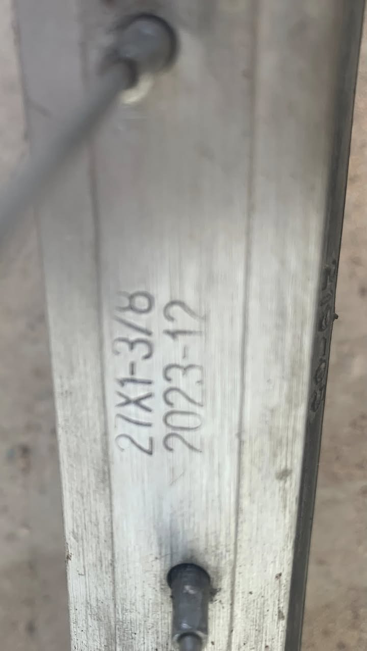 السلام عليكم بايسكل بناتي ياباني اصلي مابي اي نقص كامل موديل 2023 حجم 27 سعر 85وبي مجال العنوان الحسينية


**إذا كنت صاحب هذا الإعلان وتريد حذفه لأي سبب، رجاءا أرسل رسالة إلى الدعم الفني**