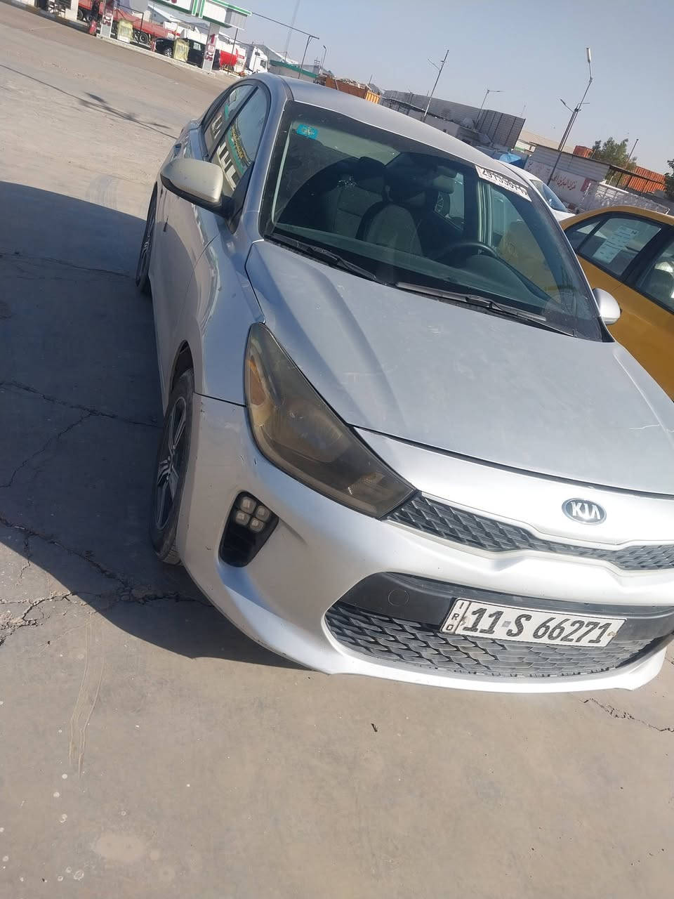 كيا ريو ٢٠ مريكي
سياره بيه ٤ قطع صبغ
سياره مال بيت ماشيه 
٥٠ حقيقي تحويل مباشر 
مكان سياره بغداد حي جهاد 
***********
