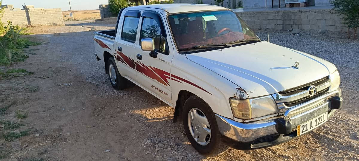 سلام وعليكم للبيع بيكم تيوته مودي ٢٠٠٣ 
التواصل عل الرقم ***********
