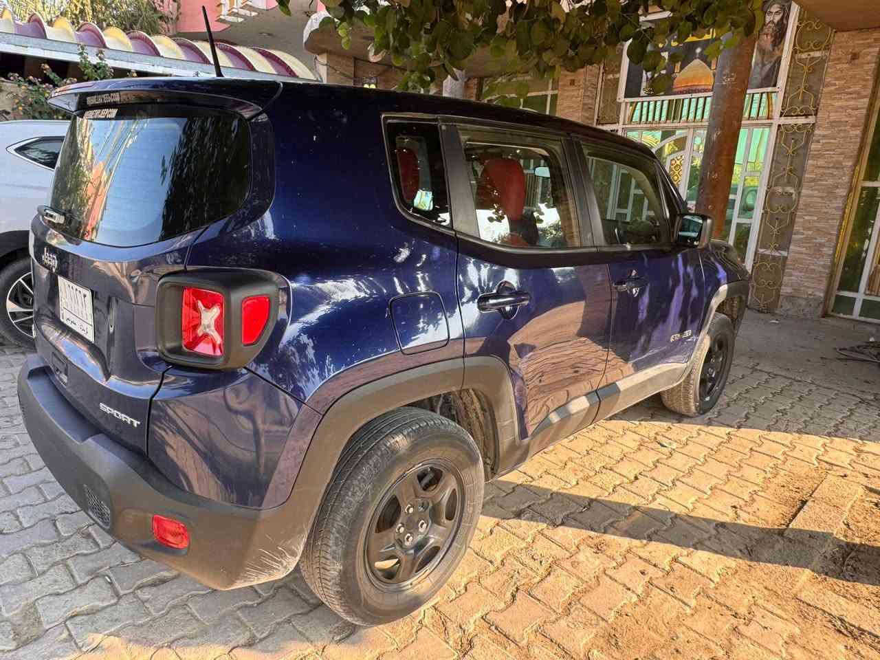 جيب رنجيد 2020 بأسم والدتي   سياره حلوه ومرتبه وجاهزه ونضيفه كلش ماشيه 35 محرك وكير وتبريد وحداديه كلشي تمام بصمه تشغيل وابواب تشغيل عن بعد كامرا دواره خلفيه شاشه بيه مواصفات اخرى سعر 128 وبيه مجال تفاصيل اكثر اتصال ***********
