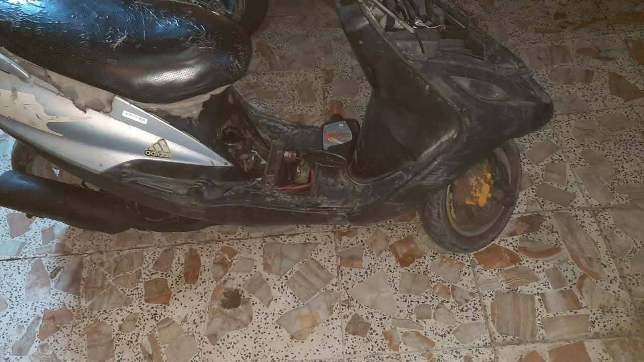 ماكس 140 تشتغل بس مابيها شلعه شويا وتشلع 
مكان بغداد جسر الفرنسي قريب حي البتول 
ابيع كوم حديد
***********
