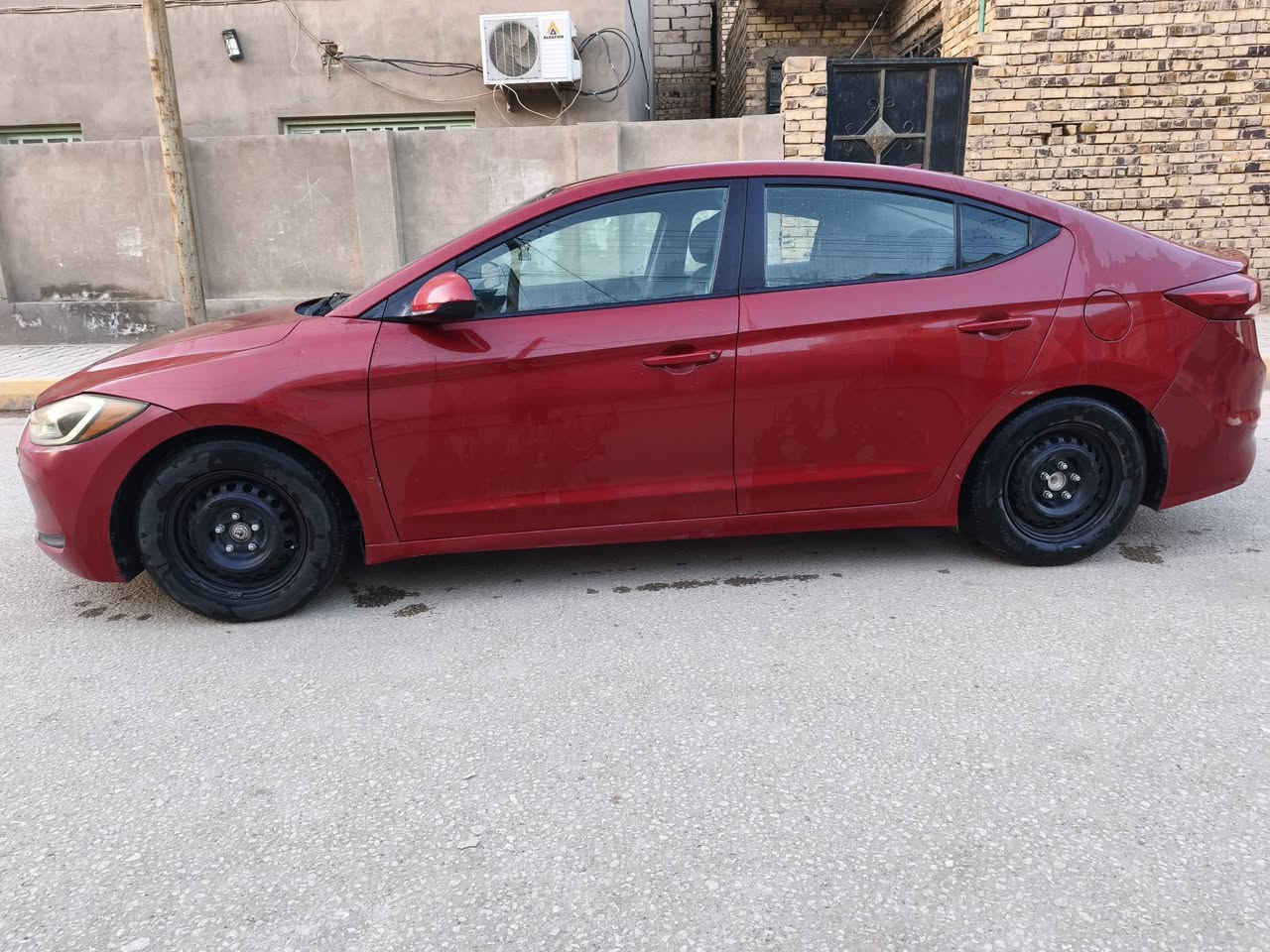 السلام عليكم
سيارة النترا مديل ٢٠١٧ وراد امريكي داخلة كلين للعراق وبيهة حادث بالعراق جاملغ مبدل 
بيهة نقص تبريد يرادلة تصليح 
وبيهة ضربة بالباب اليخلفي جهة اليمين موجودة صورتة بالمنشور 
سعرهة ب١٢٥ وبيهة مجال 
عنوان الديوانية مركز 
تواصل خاص


**إذا كنت صاحب هذا الإعلان وتريد حذفه لأي سبب، رجاءا أرسل رسالة إلى الدعم الفني**