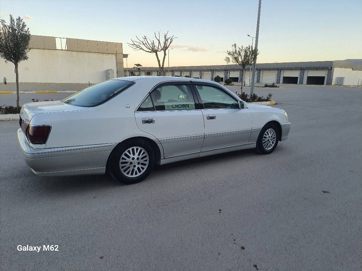 مەلیکە2002مەینە d4گەورە 4دوگمە بەس موسە دەعمی نییە2پارچە بۆیاخە کۆدی بۆ کراوە تەبرید ساردو گەرم برێکی بەسراوە بەشەرتی گێڕو مەکینە تایەی تازە بێ تەقەوڕەقە 52$ *********** ماڵی دۆستە لەسلێمانیم السليمانية, العراق
