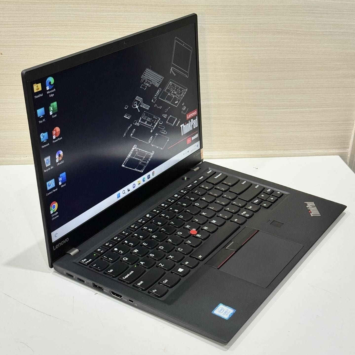 لابتوب lenovo core i7  سوبر سلم الجيل الثامن للبيع
المعالج core i7 الجيل الثامن
رام 16 كيكا DDR4
هارد 256 كيكا SSD
كرت الشاشه Intel UHD حجم 8 كيكا
الشاشه حجم 14 انج ضد التوهج  دقة FHD
باتري ليثيوم 6 خلايا  شحن سريع 65 واط والباطرية ممتازة وشاحن تايب سي 
كامره دقة hd تحتوي قفل فتح وغلق الكامره
 منفذ تايب سي و رام  وhdmi وسيم كرت وباقي المنافذ   الحاسبه كلش نضيفه وحلوه
كيبورد ضوئي ليزري
السعر 350 الف النجف, العراق


**إذا كنت صاحب هذا الإعلان وتريد حذفه لأي سبب، رجاءا أرسل رسالة إلى الدعم الفني**