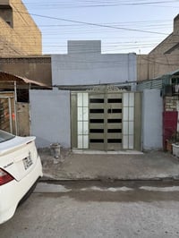 الشعب العقاري الثانية • ٨٠م • بناء وسط