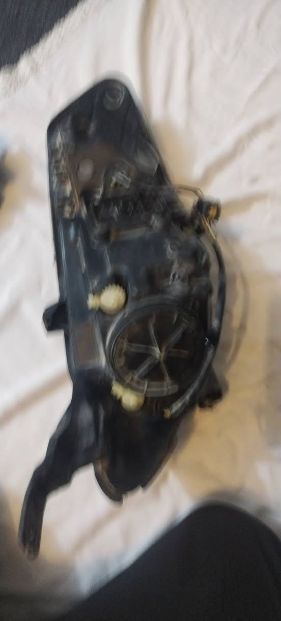 السلام عليكم
زوج بلاجكتور
لايت واحد جهة اليسرة جهة السايق
وسلف شرط الفحص والشد
ماليبو 2018
قيم واخذ
الاتصال ***********
***********
