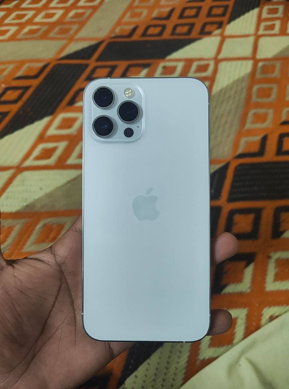 سلام عليكم
ايفون 12 برو ماكس ذاكرة 256 بطاريه 86 كله بلادي ماينفخ فحصه بالمي  مكفول من التصليح ( سيمكارت مايشتغل ) فقط يرهم بيع ومراوس مكان بغداد الحسينيه ***********
