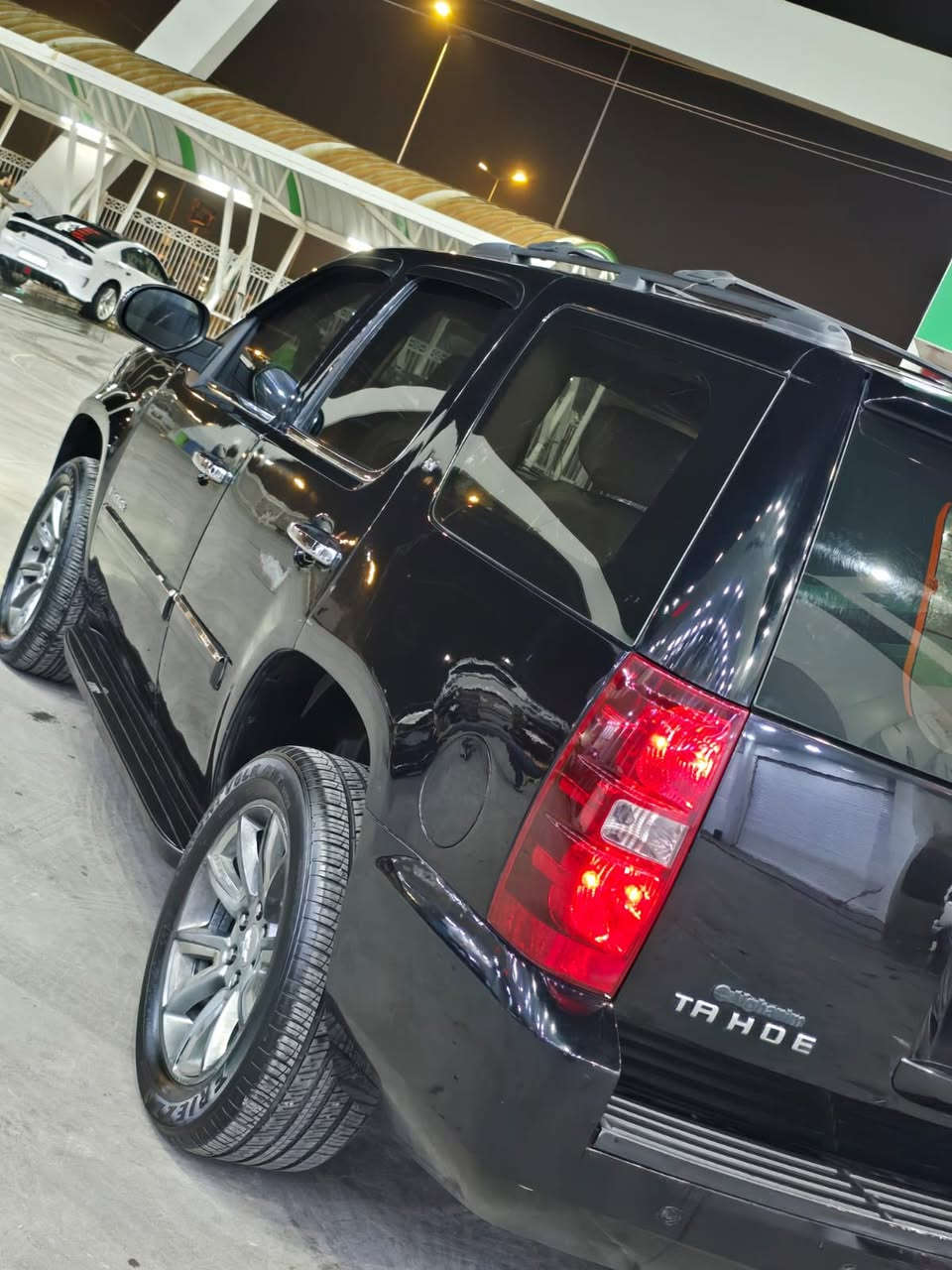 يالله 
ادوات ادوات ادوات 
تاهو بترا 2008 LT حاويه خليجي بدون كص ولا فتح ولا ضربه السياره جاهزه من كل النواحي كير مكينه حداده تخم تاير 100/100 كل نقص ما بيها 
العنوان بصره 
السعر 100 بيها مجال قليل
*********** بدون مراوس بيع نقد
