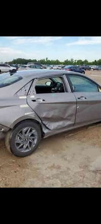 النترا وارد امريكي موديل ٢٤ حادثه جزء من الباب الخلفي مع الهلال السعر ...