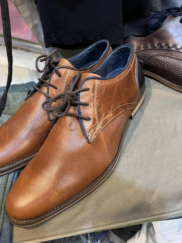 قياس45
جديد
جلد طبيعي
السعر60
للحجز مراسله لطفاً


**إذا كنت صاحب هذا الإعلان وتريد حذفه لأي سبب، رجاءا أرسل رسالة إلى الدعم الفني**