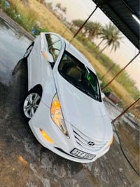 سوناتا 2012 خليجي الشركه العامه مواصفاتها معروفه محرك 2400 بيها فقط شب...